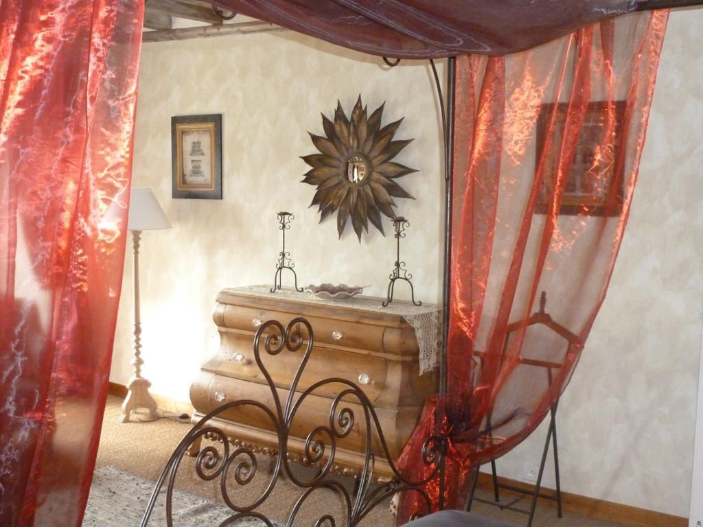 Bed and Breakfast Manoir De Savigny Валонь Экстерьер фото