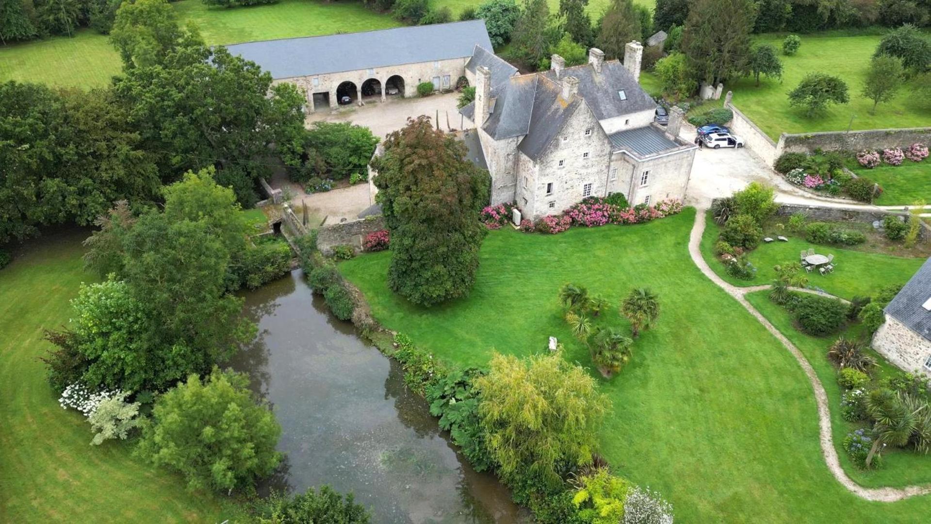Bed and Breakfast Manoir De Savigny Валонь Экстерьер фото