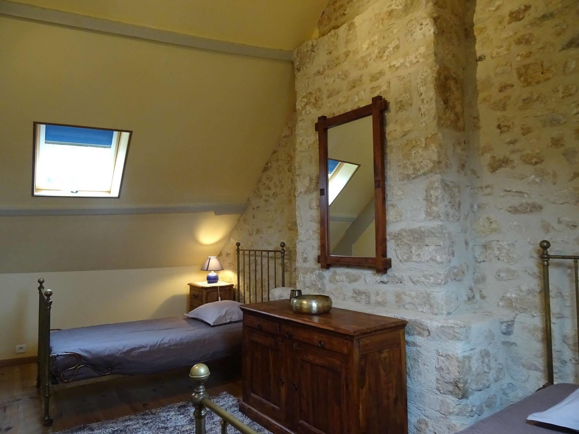 Bed and Breakfast Manoir De Savigny Валонь Экстерьер фото